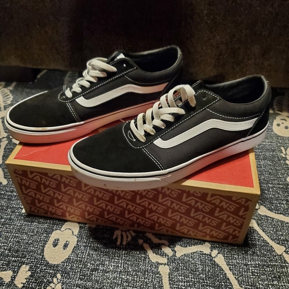 Vans Other - Vans Ward Sneaker Men's Size 11.5